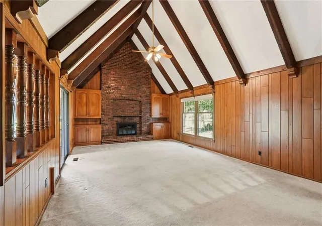Photo 3 of Single family home for sale at 508 Nw Golfview Dr, Blue Springs, MO 64014 | MLS# 2639140 | Listing updated on 2026-09-15