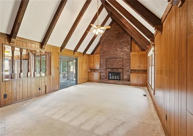 Photo 4 of Single family home for sale at 508 Nw Golfview Dr, Blue Springs, MO 64014 | MLS# 2639140 | Listing updated on 2026-09-15