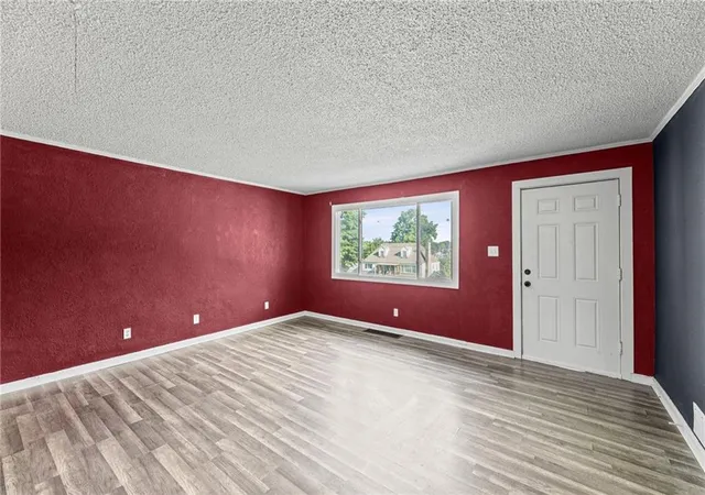 Photo 4 of Single family home for sale at 1143 E 65Th St, Kansas City, MO 64131 | MLS# 2639170 | Listing updated on 2026-09-19