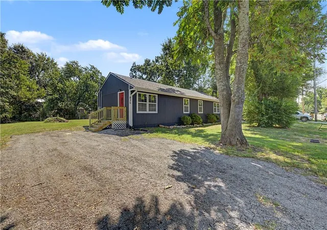 Photo 1 of Multi family home for sale at 834 N Walker Ln, Olathe, KS 66061 | MLS# 2639231 | Listing updated on 2026-09-30