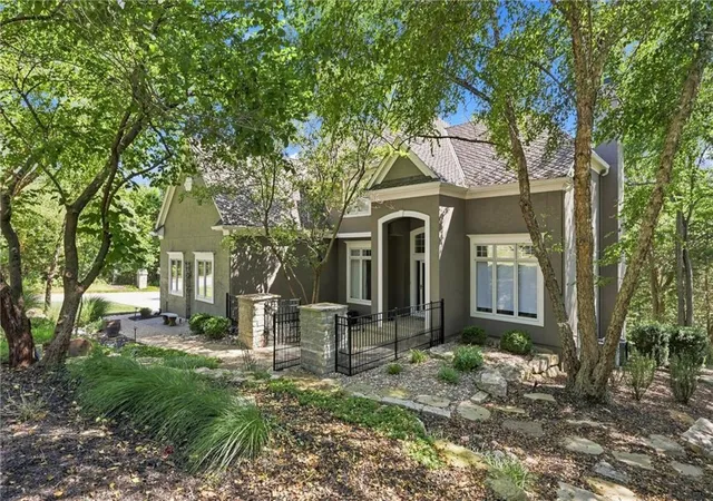 Photo 3 of Single family home for sale at 26615 W Greentree Ct, Olathe, KS 66061 | MLS# 2639372 | Listing updated on 2026-09-11