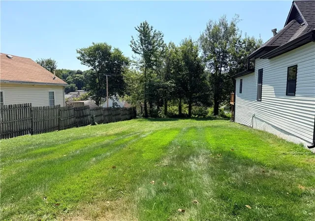 Photo 3 of Single family home for sale at 1502 6th Ave, St Joseph, MO 64505 | MLS# 2639417 | Listing updated on 2026-09-15