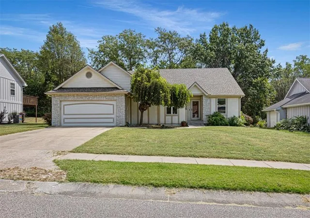 Photo 1 of Single family home for sale at 11835 Virginia St, Kansas City, MO 64131 | MLS# 2639615 | Listing updated on 2026-09-14