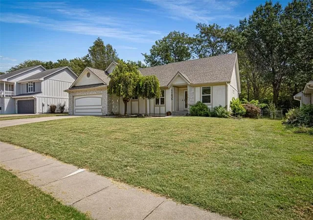 Photo 2 of Single family home for sale at 11835 Virginia St, Kansas City, MO 64131 | MLS# 2639615 | Listing updated on 2026-09-14