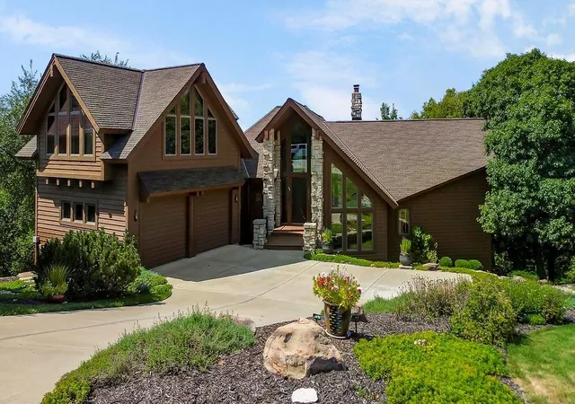 Photo 3 of Single family home for sale at 26515 W 110th Street, Olathe, KS 66061 | MLS# 2639638 | Listing updated on 2026-10-18