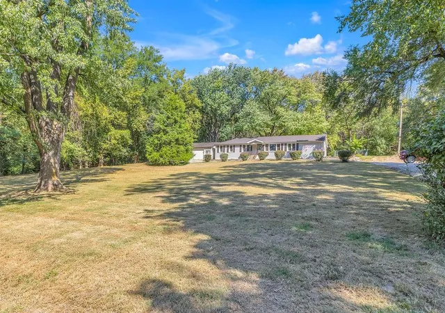 Photo 2 of Sale Pending at 103 E Vassar St, Saint Joseph, MO 64504 | MLS# 2639672 | Listing updated on 2026-09-09