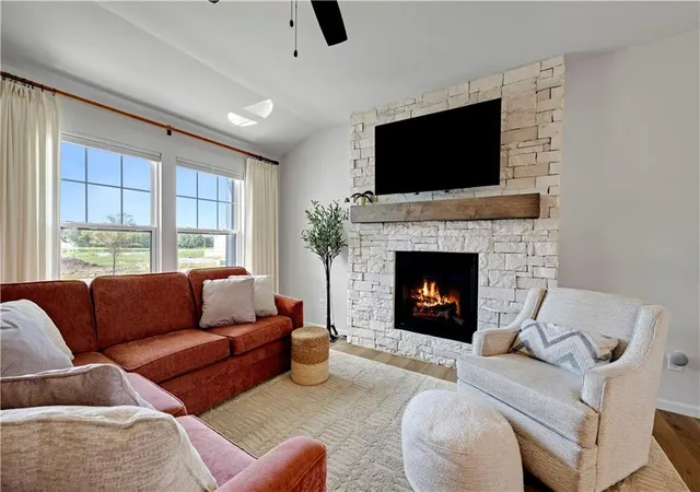 Photo 3 of Single family home for sale at 27004 E Dogwood Ln, Lees Summit, MO 64086 | MLS# 2639718 | Listing updated on 2026-09-13
