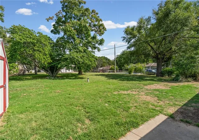 Photo 2 of Single family home for sale at 6333 Blue Ridge Cut Off, Kansas City, MO 64133 | MLS# 2639722 | Listing updated on 2026-09-15