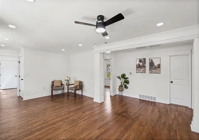 Photo 4 of Sale Pending at 6333 Blue Ridge Cut Off, Kansas City, MO 64133 | MLS# 2639722 | Listing updated on 2026-10-16