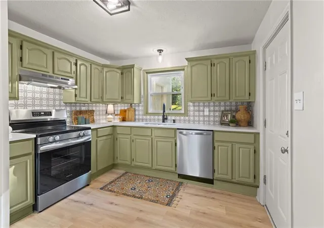 Photo 3 of Single family home for sale at 7405 Park Ave, Kansas City, MO 64132 | MLS# 2639738 | Listing updated on 2026-09-11