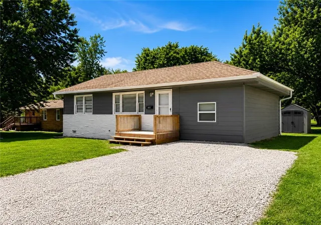 Photo 2 of Single family home for sale at 303 S Washington Ave, Knob Noster, MO 65336 | MLS# 2639749 | Listing updated on 2026-09-15