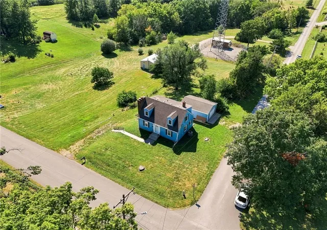 Photo 3 of Single family home for sale at 202 S 14th Street, Savannah, MO 64485 | MLS# 2639761 | Listing updated on 2026-10-07