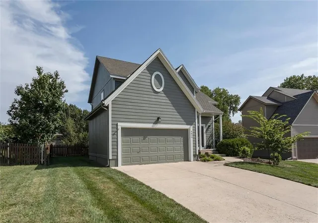 Photo 1 of Single family home for sale at 6624 W 149th Street, Overland Park, KS 66223 | MLS# 2639767 | Listing updated on 2026-09-13