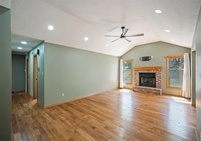 Photo 3 of Single family home for sale at 1206 Sw Eastman Ct, Blue Springs, MO 64015 | MLS# 2639778 | Listing updated on 2026-09-13
