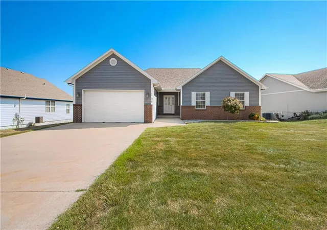 Photo 2 of Single family home for sale at 1706 Bluebird Ct, Atchison, KS 66002 | MLS# 2639785 | Listing updated on 2026-10-01