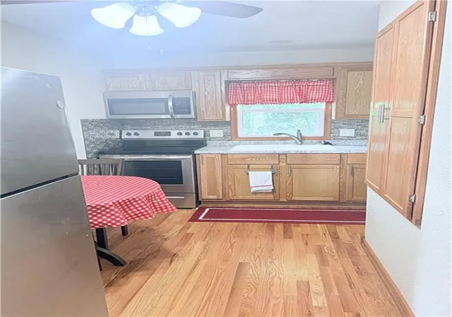 Photo 4 of Single family home for sale at 2504 Shirley Dr, Saint Joseph, MO 64503 | MLS# 2639808 | Listing updated on 2026-10-07