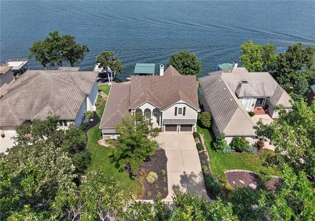 Photo 3 of Single family home for sale at 326 S Shore Dr, Greenwood, MO 64034 | MLS# 2639811 | Listing updated on 2026-09-13