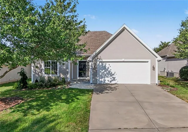 Photo 1 of Sale Pending at 10004 N Arlington Ave, Kansas City, MO 64157 | MLS# 2639857 | Listing updated on 2026-09-13