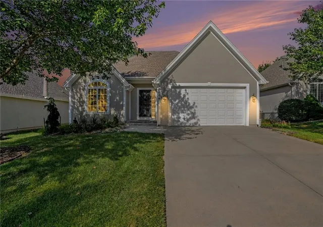 Photo 2 of Sale Pending at 10004 N Arlington Ave, Kansas City, MO 64157 | MLS# 2639857 | Listing updated on 2026-09-13