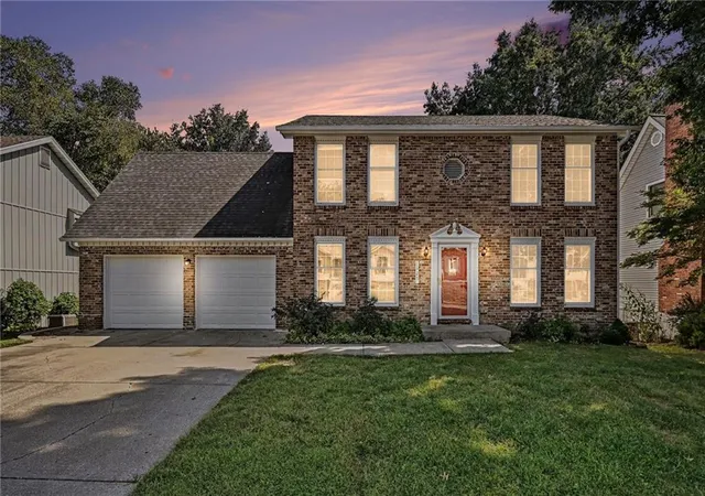 Photo 1 of Single family home for sale at 1629 Dunwich Dr, Liberty, MO 64068 | MLS# 2639873 | Listing updated on 2026-09-11