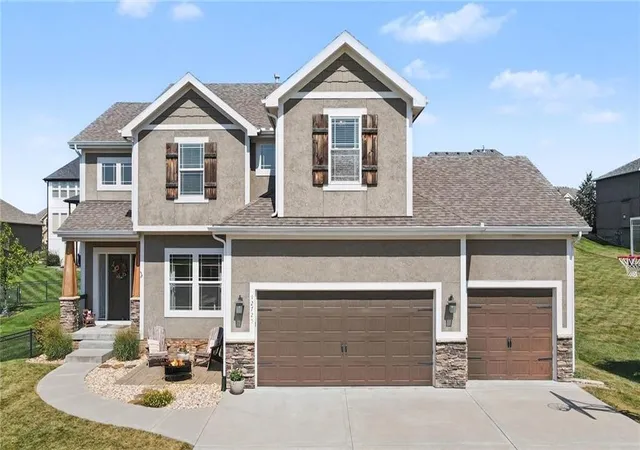 Single family home for sale at 12725 N Overbrook Dr, Platte City, MO 64079 | MLS# 2639906 | Listing updated on 2026-09-12