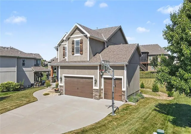 Photo 2 of Single family home for sale at 12725 N Overbrook Dr, Platte City, MO 64079 | MLS# 2639906 | Listing updated on 2026-09-12