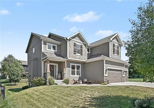 Photo 3 of Single family home for sale at 12725 N Overbrook Dr, Platte City, MO 64079 | MLS# 2639906 | Listing updated on 2026-09-12