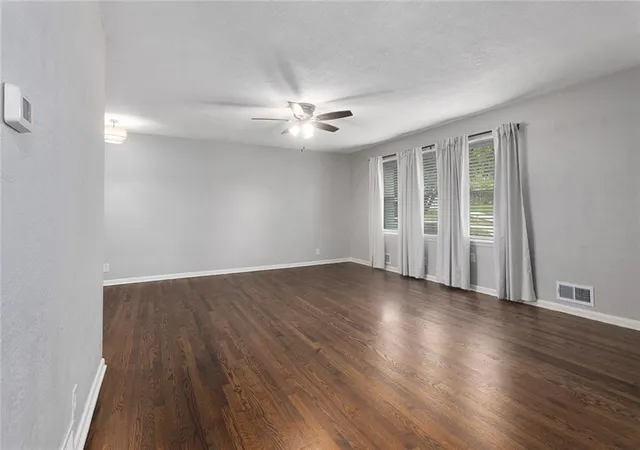 Photo 3 of Single family home for sale at 24 Virginia Dr, Liberty, MO 64068 | MLS# 2639926 | Listing updated on 2026-09-12