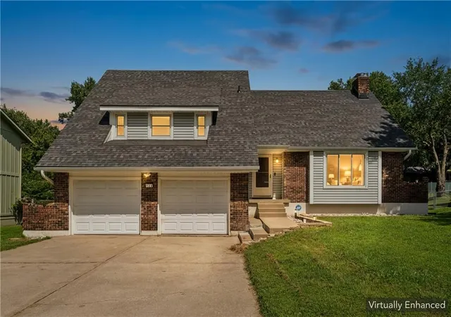 Photo 4 of Single family home for sale at 113 SE Mount Vernon Dr, Blue Springs, MO 64014 | MLS# 2639947 | Listing updated on 2026-09-14