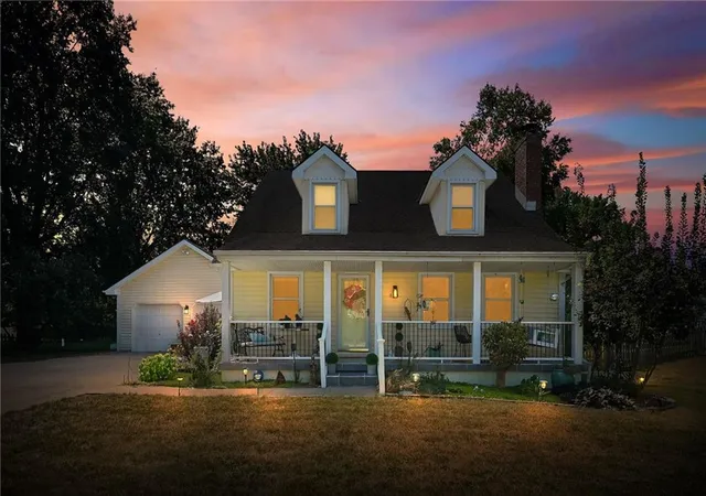 Photo 1 of Sale Pending at 704 Raven St, Raymore, MO 64083 | MLS# 2639962 | Listing updated on 2026-09-10