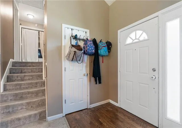 Photo 3 of Single family home for sale at 919 NE 112th Terrace, Kansas City, MO 64155 | MLS# 2639966 | Listing updated on 2026-09-14