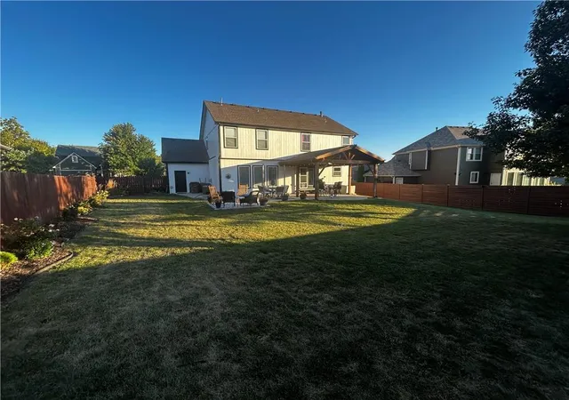 Photo 3 of Single family home for sale at 110 S Eastglen Dr, Raymore, MO 64083 | MLS# 2639990 | Listing updated on 2026-09-12
