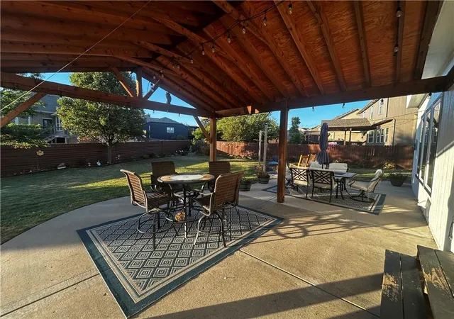 Photo 3 of Single family home for sale at 110 S Eastglen Dr, Raymore, MO 64083 | MLS# 2639990 | Listing updated on 2026-09-12