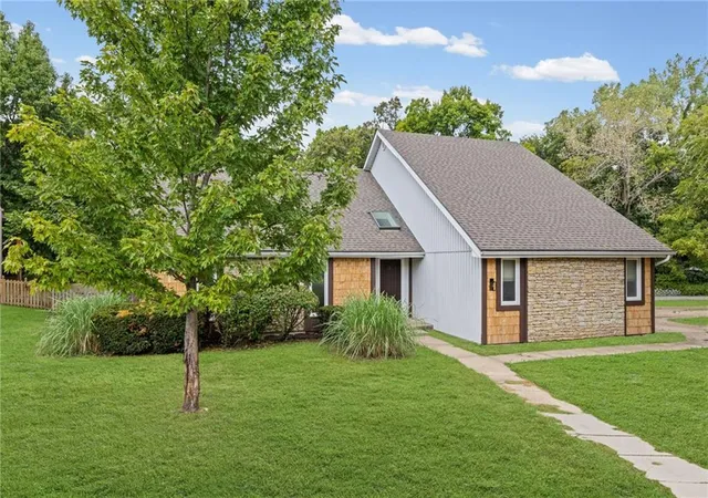 Photo 3 of Single family home for sale at 8300 Grant Ave, Overland Park, KS 66212 | MLS# 2639996 | Listing updated on 2026-09-23