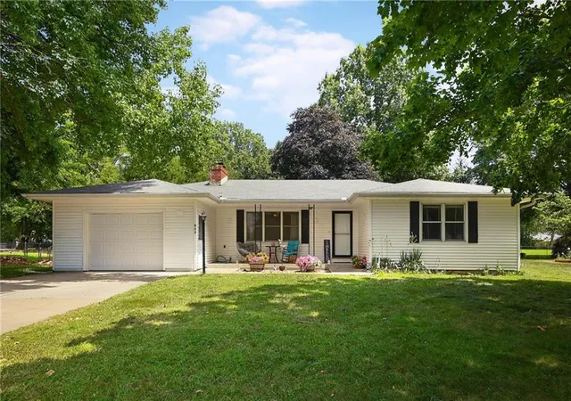 Photo 1 of Single family home for sale at 503 Sw Maple Ln, Oak Grove, MO 64075 | MLS# 2640009 | Listing updated on 2026-10-03