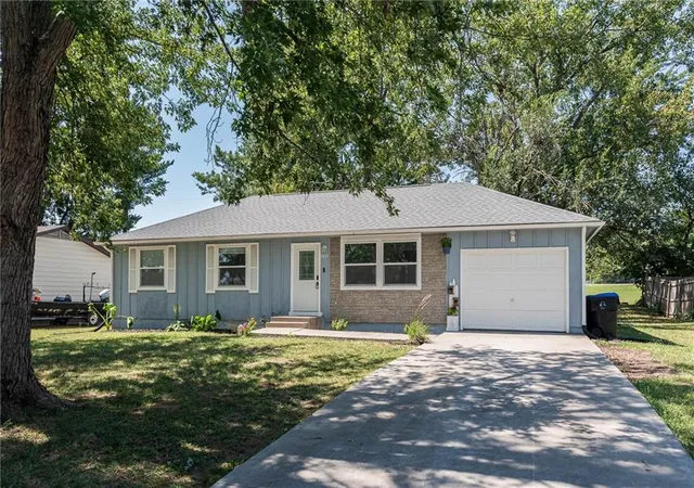 Photo 1 of Single family home for sale at 3431 Se Michigan Ave, Topeka, KS 66605 | MLS# 2640026 | Listing updated on 2026-09-21