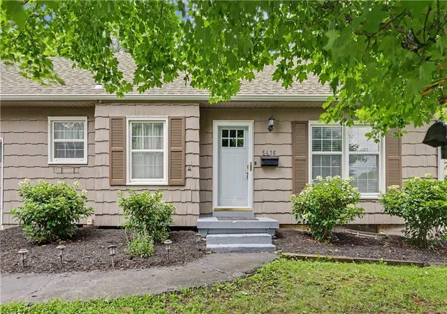 Photo 2 of Single family home for sale at 5416 W 51 Street, Roeland Park, KS 66205 | MLS# 2640046 | Listing updated on 2026-09-23
