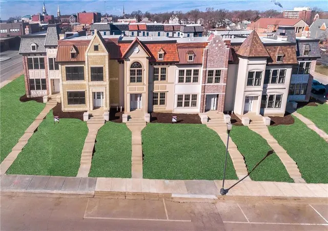 Photo 1 of Townhouse for sale at 302 N Main St, Independence, MO 64050 | MLS# 2640061 | Listing updated on 2026-09-12