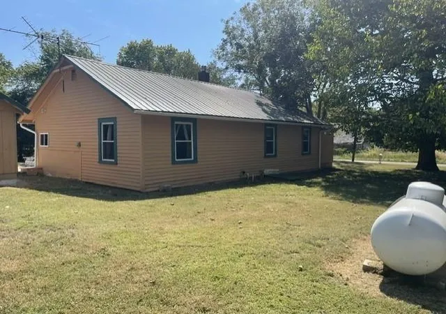 Photo 2 of Single family home for sale at 12206 Ne State Route D Hiway Hwy, Butler, MO 64730 | MLS# 2640091 | Listing updated on 2026-09-26