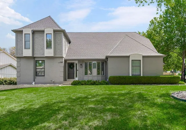 Photo 2 of Single family home for sale at 11421 Carter St, Overland Park, KS 66210 | MLS# 2640153 | Listing updated on 2026-09-14