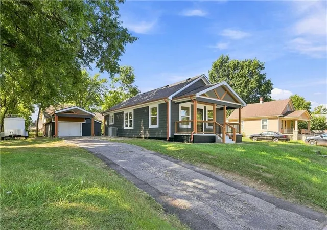 Photo 2 of Single family home for sale at 6717 E 18th Street, Kansas City, MO 64126 | MLS# 2640167 | Listing updated on 2026-09-15