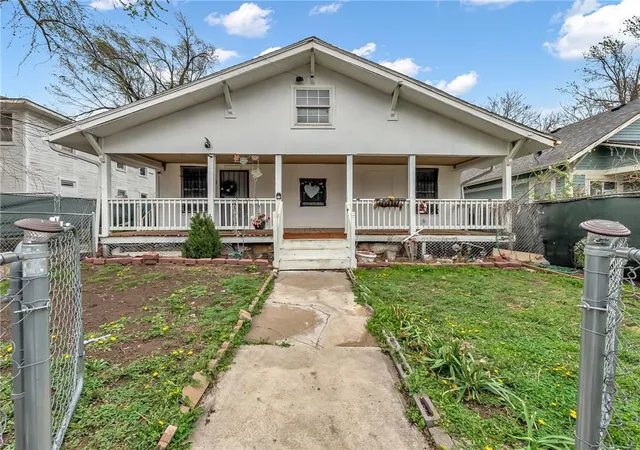 Photo 1 of Single family home for sale at 417 Wallace Ave, Kansas City, MO 64125 | MLS# 2640205 | Listing updated on 2026-09-10