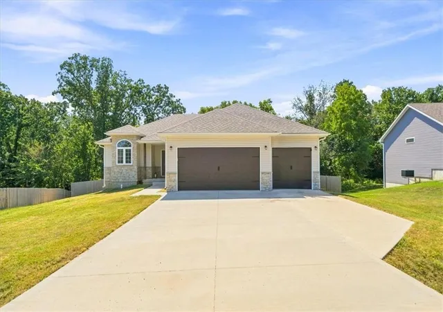 Photo 1 of Single family home for sale at 14 Se 230 Road, Warrensburg, MO 64093 | MLS# 2640324 | Listing updated on 2026-09-12