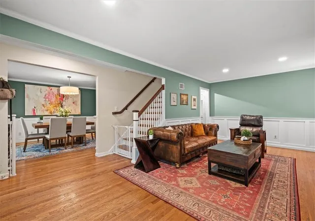 Photo 3 of Sale Pending at 7911 Charlotte St, Kansas City, MO 64131 | MLS# 2640368 | Listing updated on 2026-09-14