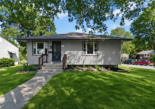 Photo 1 of Single family home for sale at 5813 Sterling Ave, Raytown, MO 64133 | MLS# 2640372 | Listing updated on 2026-09-12