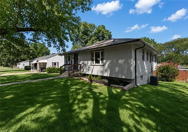 Photo 2 of Single family home for sale at 5813 Sterling Ave, Raytown, MO 64133 | MLS# 2640372 | Listing updated on 2026-09-12