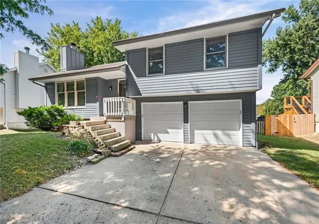 Photo 2 of Single family home for sale at 10902 N Harrison St, Kansas City, MO 64155 | MLS# 2640405 | Listing updated on 2026-09-13