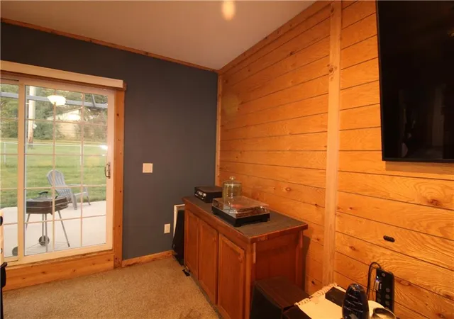 Photo 4 of Single family home for sale at 504 Goldengate St, Robinson, KS 66532 | MLS# 2640408 | Listing updated on 2026-10-28