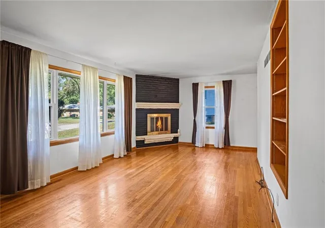 Photo 3 of Sale Pending at 7139 Lafayette Ave, Kansas City, KS 66109 | MLS# 2640421 | Listing updated on 2026-09-11