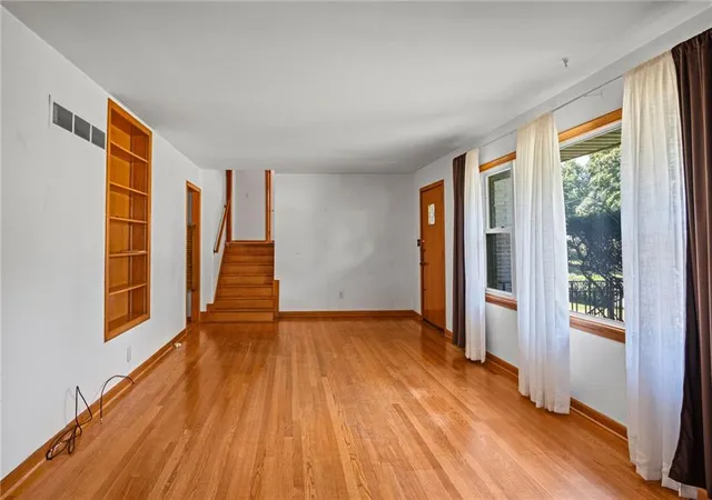 Photo 4 of Sale Pending at 7139 Lafayette Ave, Kansas City, KS 66109 | MLS# 2640421 | Listing updated on 2026-09-11
